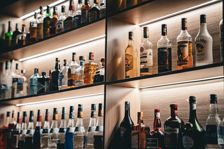 マンジャロを飲んだらお酒で気持ち悪い？その原因と対策は？